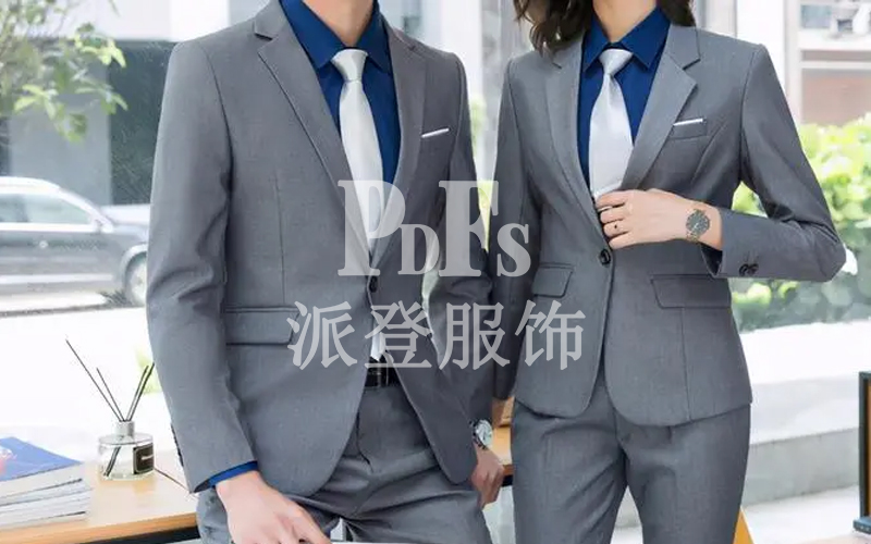 成都西裝團(tuán)體定制一般多少錢(qián)？